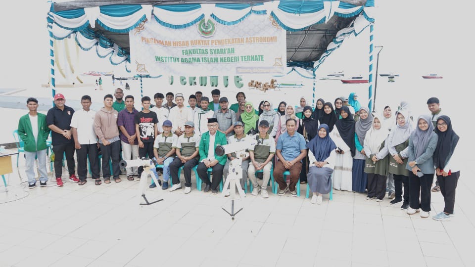 Pengenalan Hisab Rukyat, Fakultas Syariah IAIN Ternate Libatkan Siswa SMA dan MA se-Kota Ternate Demonstrasikan Alat Astronomi di Landmark Ternate