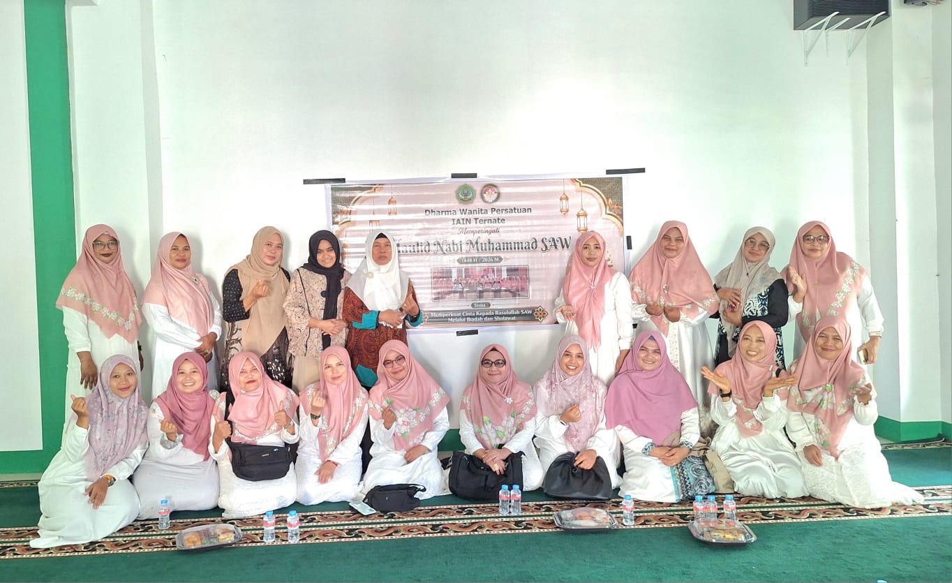 Peringati Maulid Nabi Muhammad SAW, Ketua DWP IAIN Ternate Ajak Civitas Akademika Perkuat Cinta kepada Rasulullah Melalui Ibadah dan Sholawat