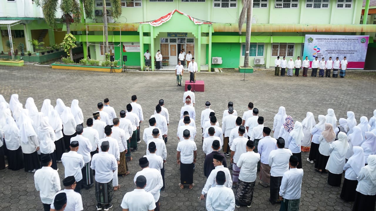 Rektor Prof Radjiman Ismail Pimpin Apel Hari Santri Nasional 2025 di IAIN Ternate